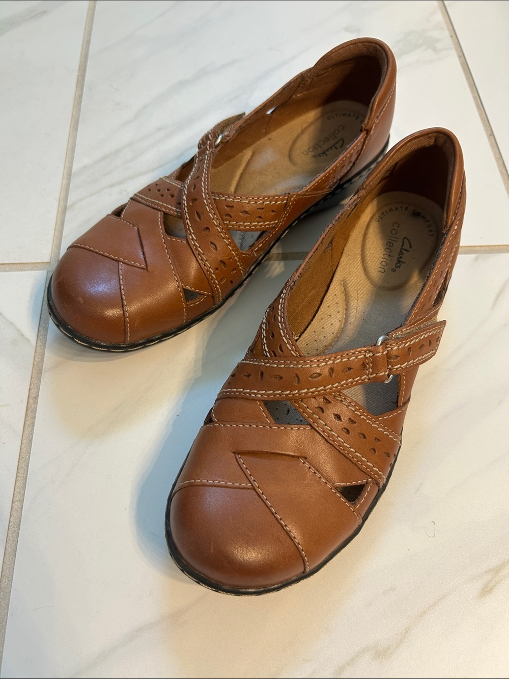 Clarks Tan Leather Mary Jane Comfort Flats